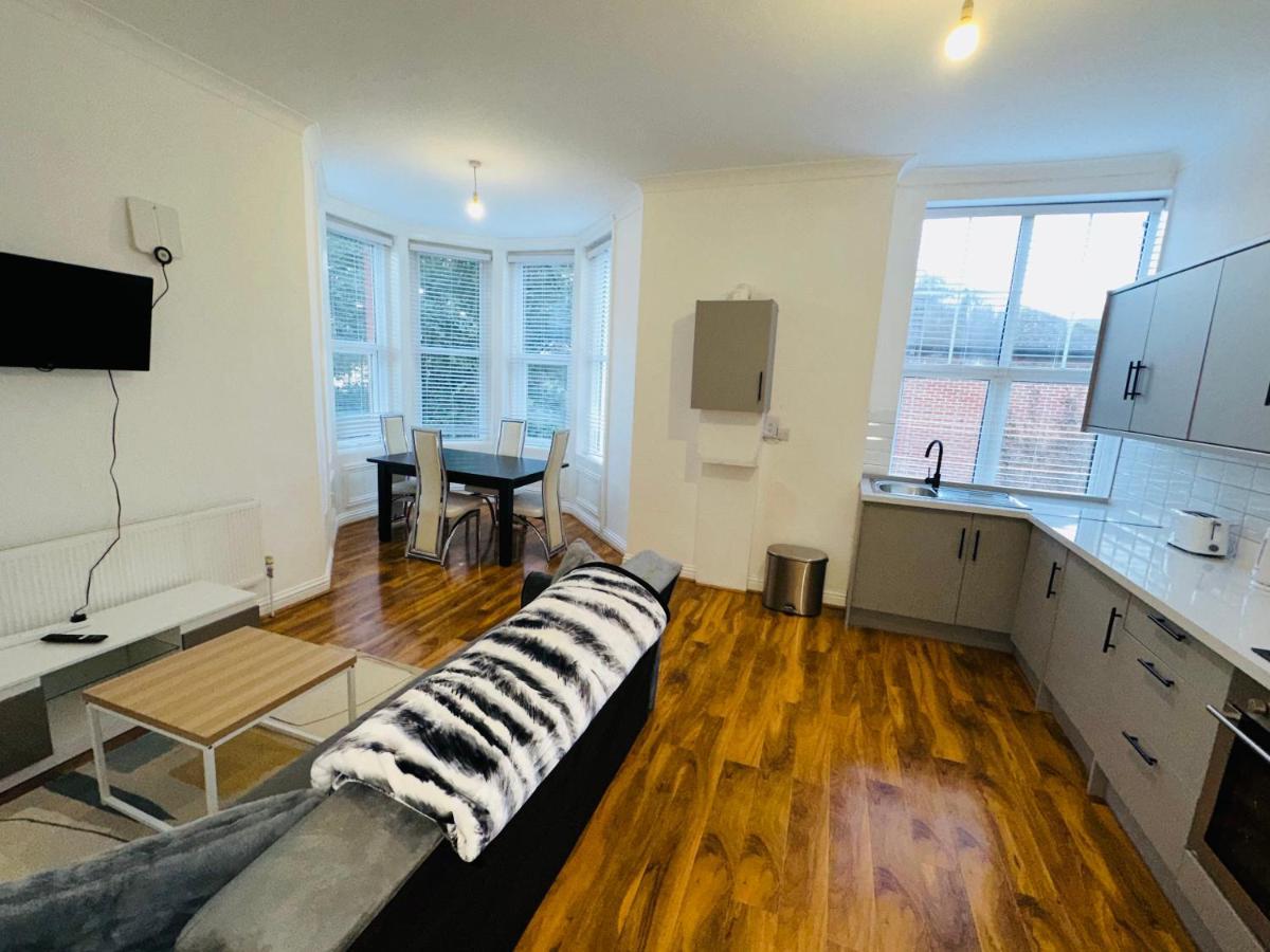Newly Refurbished Two Bedrooms Flat St Leonards-on-Sea Екстериор снимка