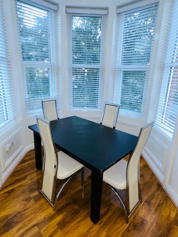 Newly Refurbished Two Bedrooms Flat St Leonards-on-Sea Екстериор снимка